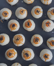 Load image into Gallery viewer, OSMANTHUS CHESTNUT 桂花栗子酥
