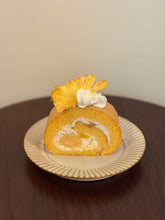 Load image into Gallery viewer, PINEAPPLE PLUM ROLL 鳳梨梅子卷
