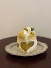Load image into Gallery viewer, 6" SWEET POTATO OSMANTHUS SHORTCAKE 地瓜桂花蛋糕
