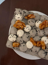 Load image into Gallery viewer, BLACK SESAME PEANUT SHORTCKAE 黑芝麻花生蛋糕
