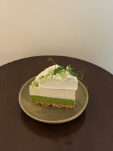 Load image into Gallery viewer, TOFU MATCHA CHEESE 豆腐 抹茶起司
