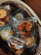 Load image into Gallery viewer, MID AUTUMN GIFT BOX 中秋禮盒
