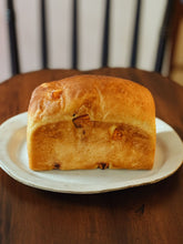 Load image into Gallery viewer, BARLEY HANDBREAD 薏仁奶油麵包
