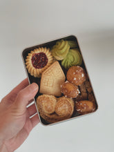 Load image into Gallery viewer, Wedding favor cookie box (Min Order of 10 boxes)

